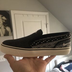 Nike’s size 7 -New